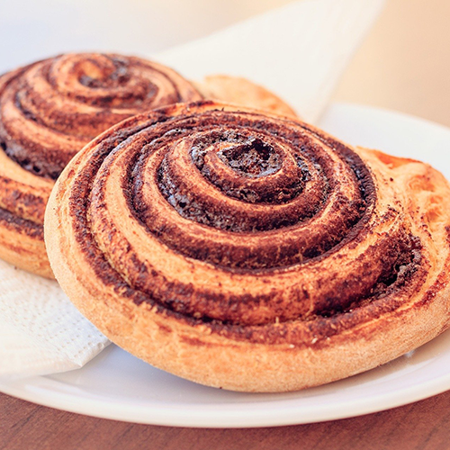 cinnamon rolls 1417494 1920